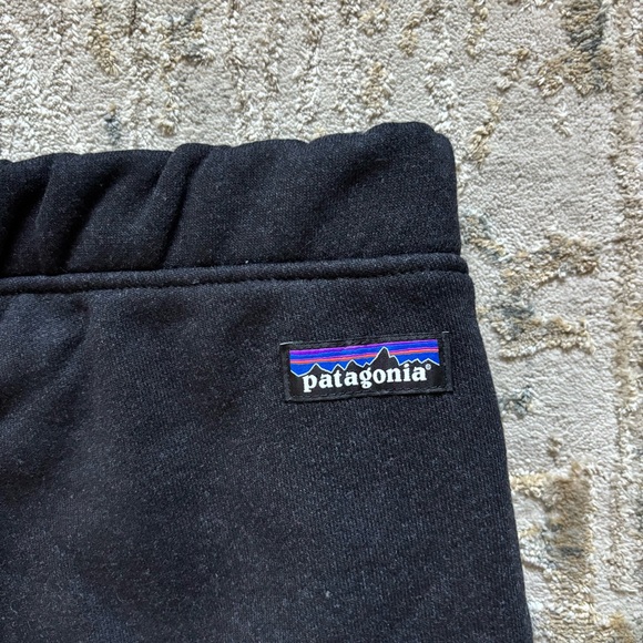 Patagonia Fitz Roy Icon Uprisal Sweatpants (NEW Women’s small, INK BLACK) - Picture 4 of 5